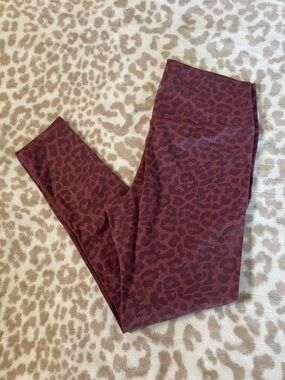 Leopard Print HR Leggings in Mauve, Size 10